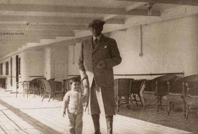 Atatürk ve çocuk sevgisi galerisi resim 7