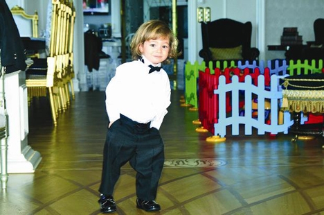 Ünlülerden 23 Nisan pozları Foto-Galeri galerisi resim 4