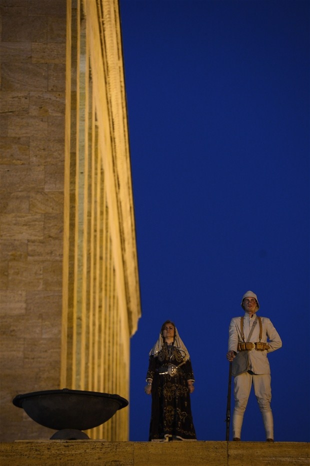 Anıtkabirden yükselen 1915 barış feneri Ankara’yı aydınlattı Foto-Galeri galerisi resim 5