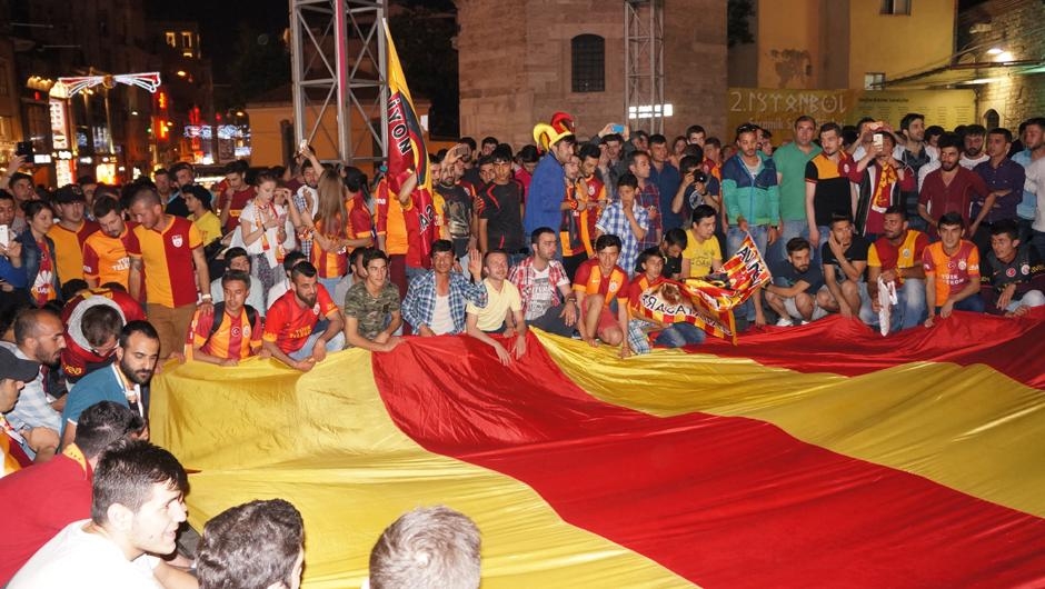 2014-2015 Şampiyonu Galatasaray galerisi resim 5