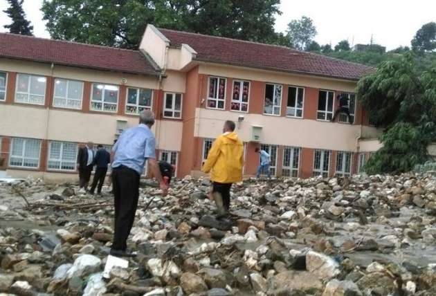 Seçim görevlileri mahsur kaldı -Foto Galeri- galerisi resim 3