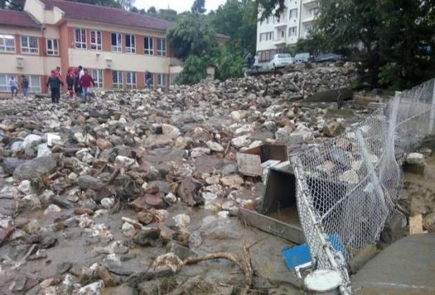 Seçim görevlileri mahsur kaldı -Foto Galeri- galerisi resim 5