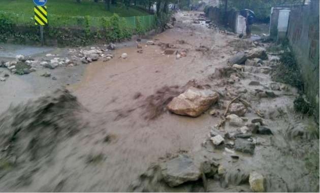 Seçim görevlileri mahsur kaldı -Foto Galeri- galerisi resim 7