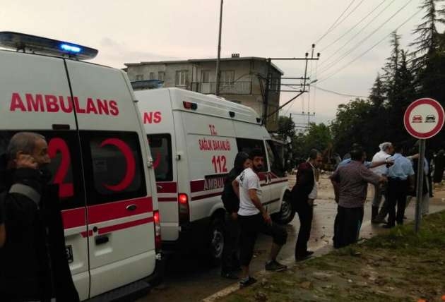 Seçim görevlileri mahsur kaldı -Foto Galeri- galerisi resim 9