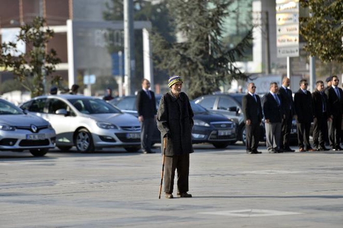 Saat 09:05, Türkiye'de hayat durdu galerisi resim 1