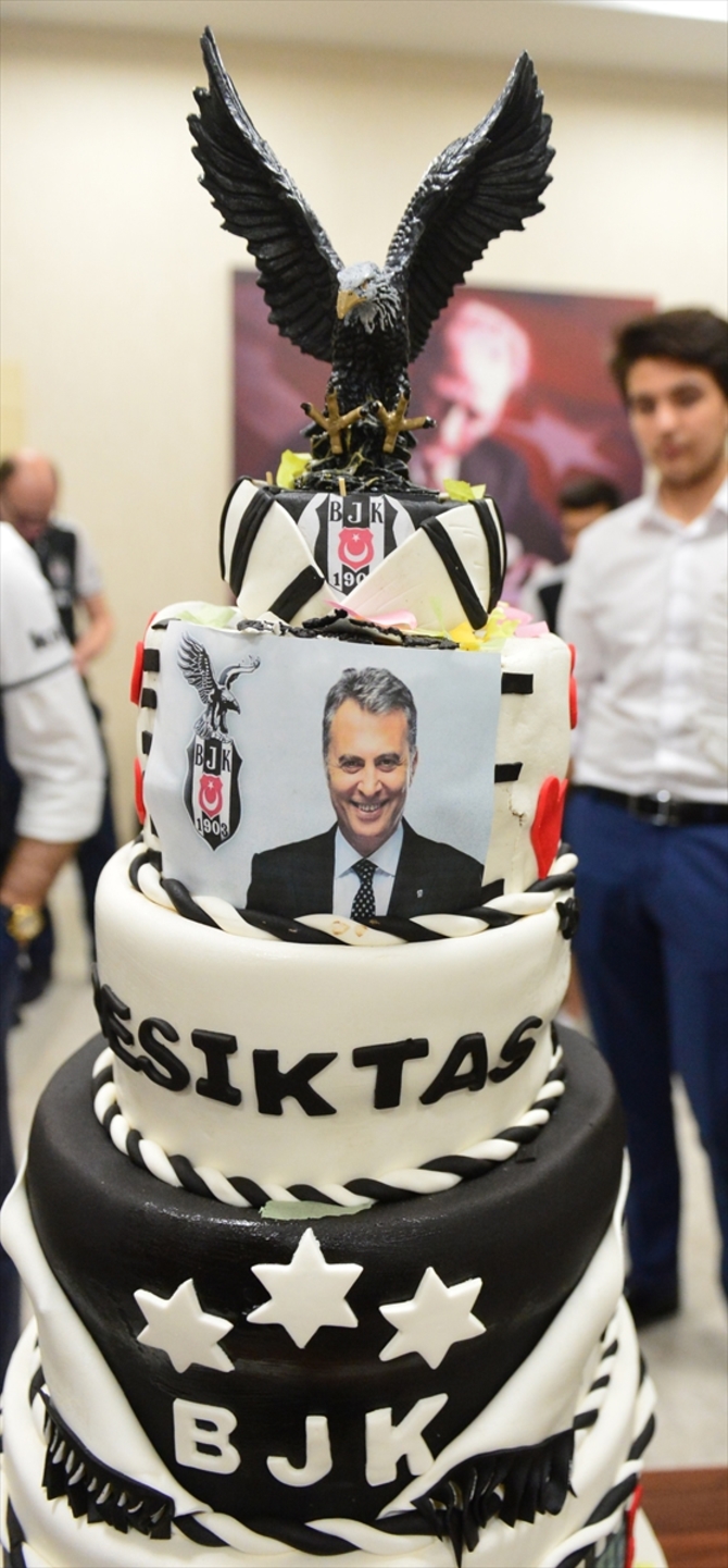 Beşiktaş şampiyonluk pastasını kesti galerisi resim 14