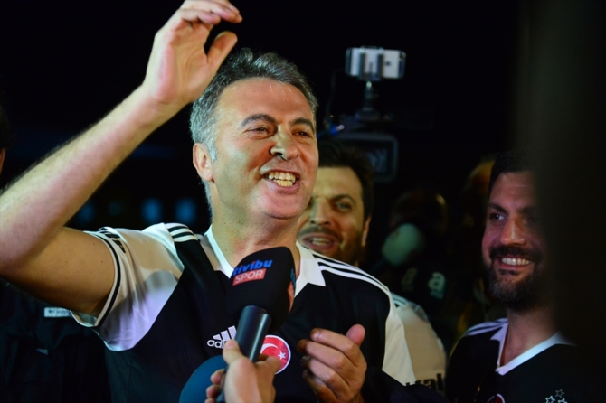 Beşiktaş şampiyonluk pastasını kesti galerisi resim 15