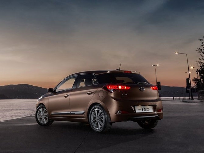 Vergisi düşük arabalar! Satış fiyatları da çok hesaplı galerisi resim 5