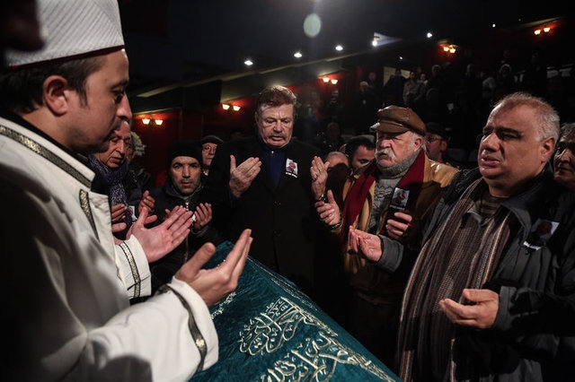 Usta oyuncu son yolculuğunda galerisi resim 1