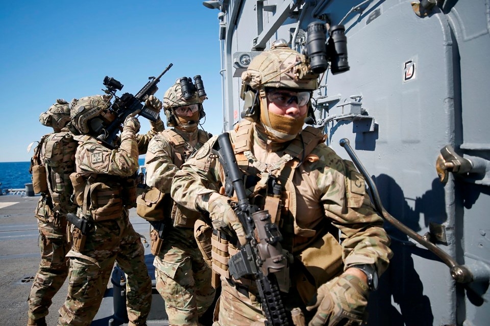 Dev tatbikattan inanılmaz kareler galerisi resim 2