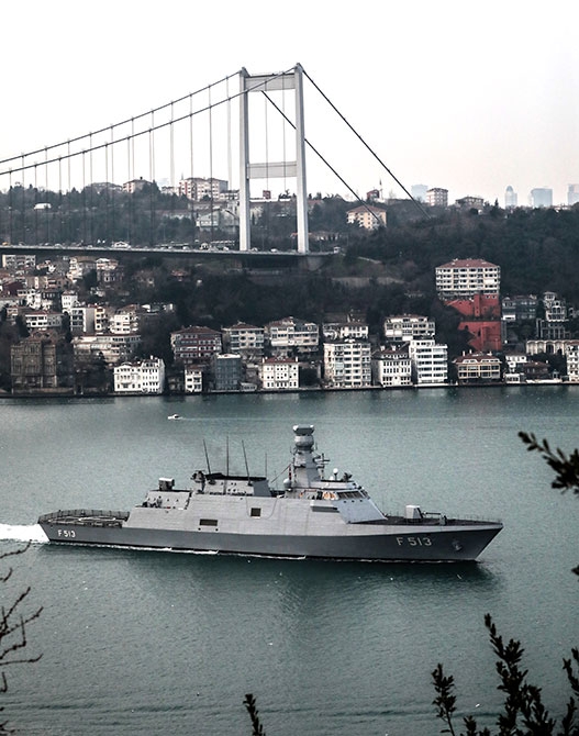 Türk Savaş Gemileri İstanbul Boğazı'ndan Geçti galerisi resim 7