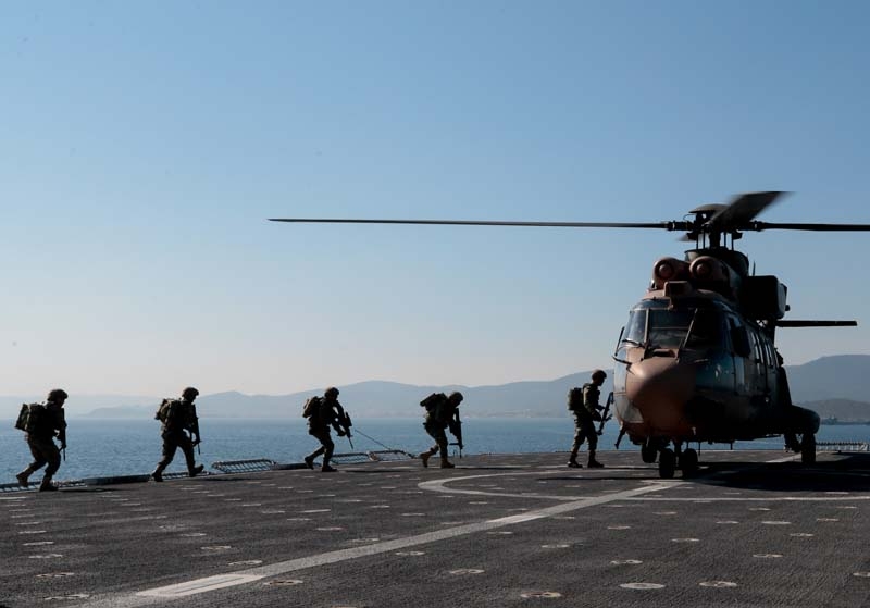 Deniz komandolarından muhteşem kareler galerisi resim 12