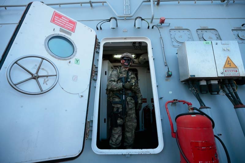 Deniz komandolarından muhteşem kareler galerisi resim 7