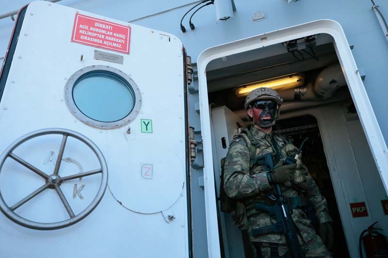 Deniz komandolarından muhteşem kareler galerisi resim 8