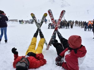 2 bin 800 metrede kar festivali