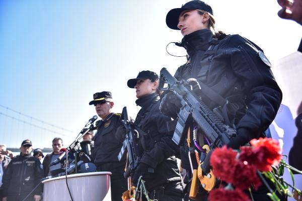 KADIN KOMANDOLARDAN NEFES KESEN ANLAR galerisi resim 11