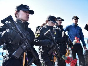 KADIN KOMANDOLARDAN NEFES KESEN ANLAR