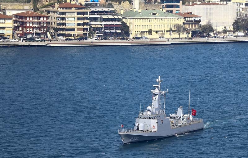 Savaş gemileri Boğaz'dan geri döndü galerisi resim 3