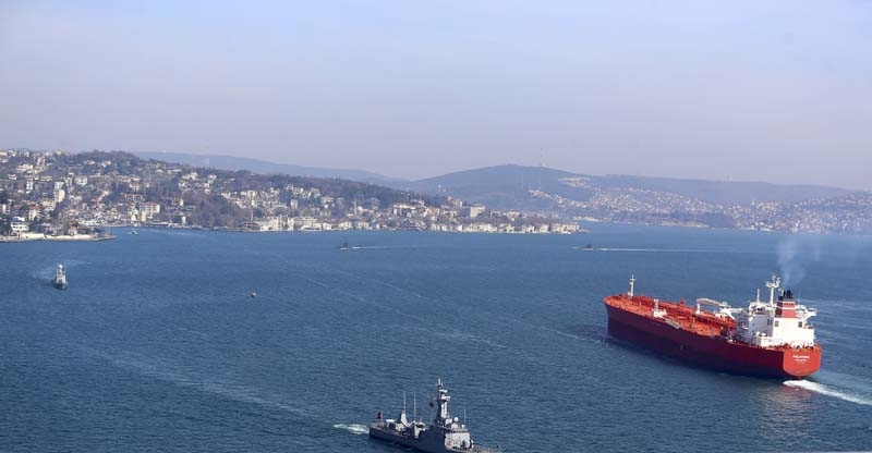 Savaş gemileri Boğaz'dan geri döndü galerisi resim 5