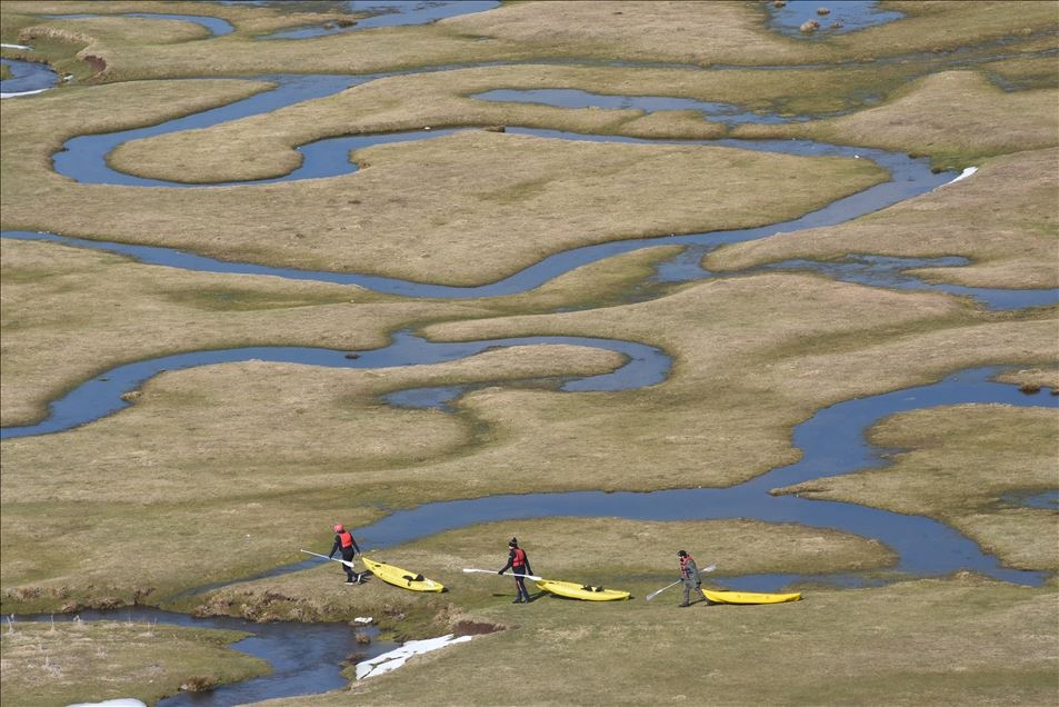 OBJEKTİFLERE TAKILAN BİRBİRİNDEN İLGİNÇ KARELER galerisi resim 35