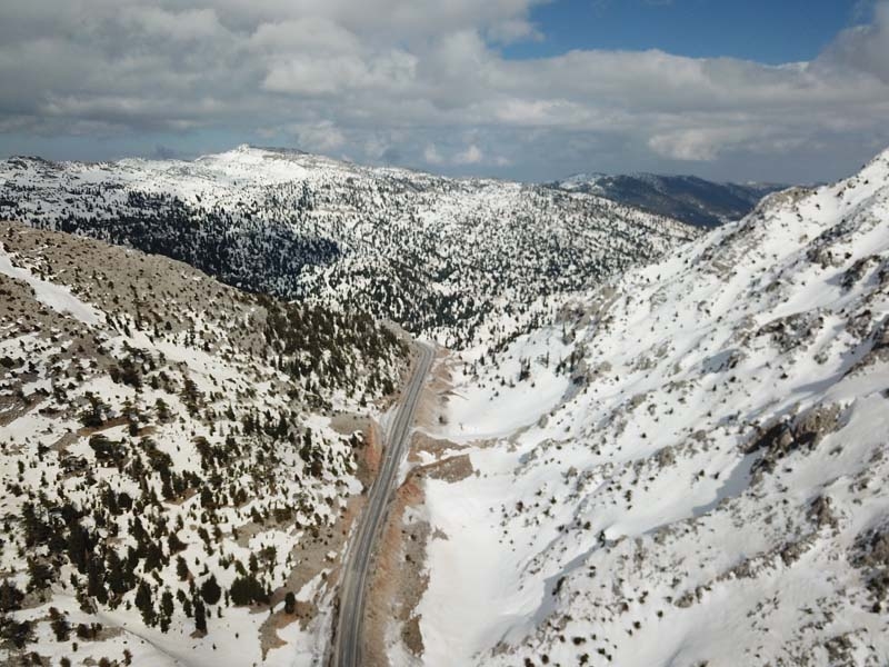 Beyaz gelinlikli Toroslar havadan görüntülendi galerisi resim 3