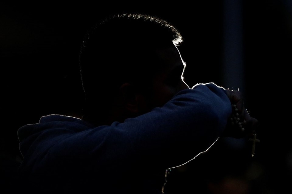 Bir ülke onlar için ağlıyor galerisi resim 13