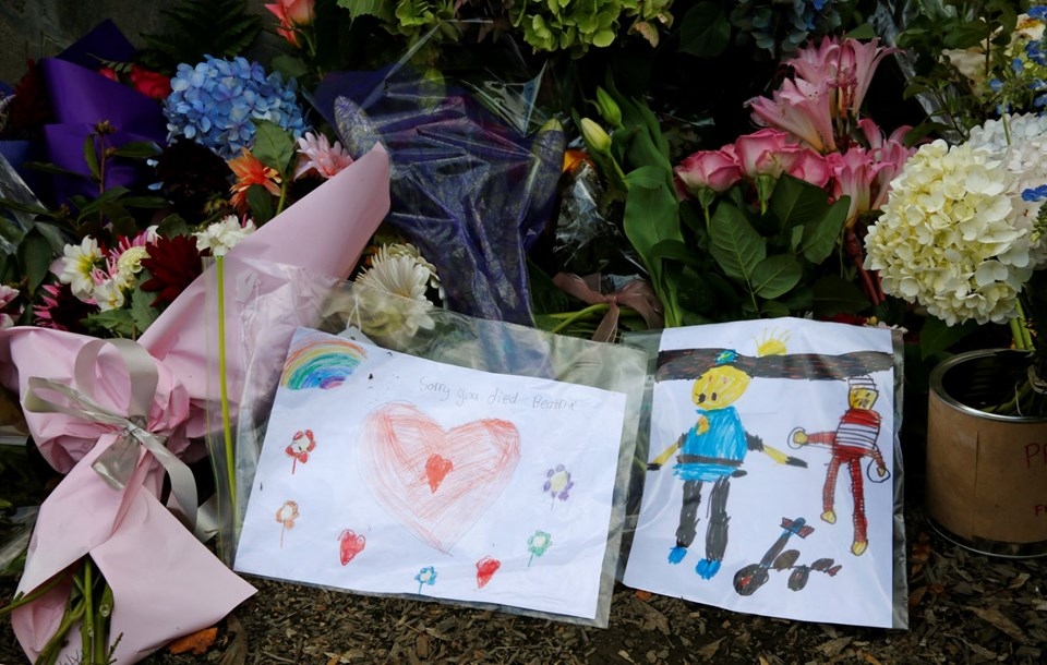 Bir ülke onlar için ağlıyor galerisi resim 14