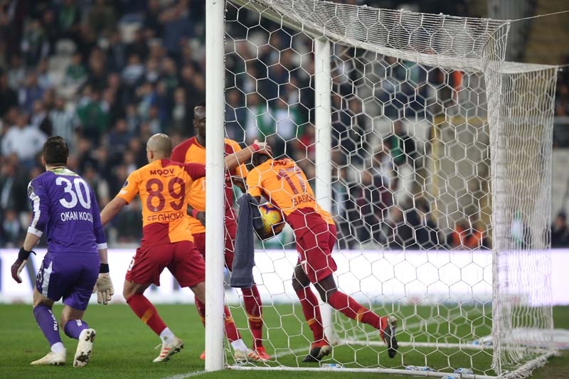 Bursaspor - Galatasaray maçından ilgin kareler galerisi resim 25