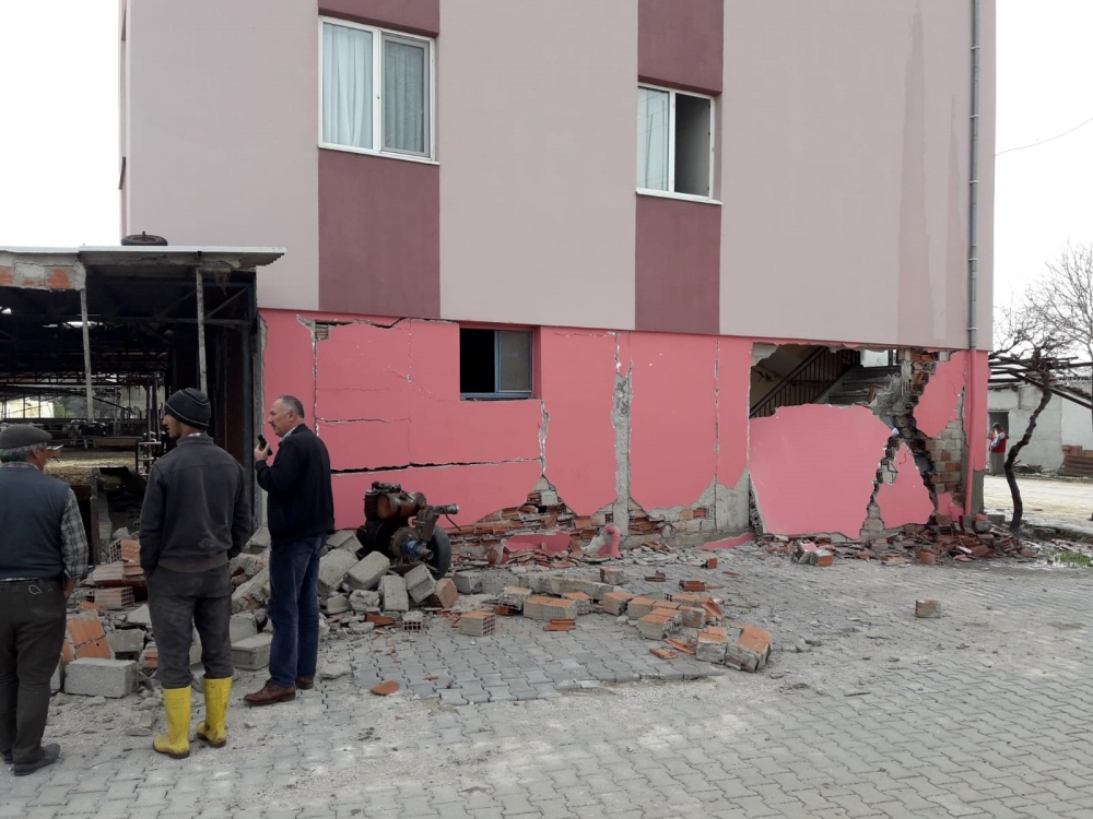 Denizli'de deprem galerisi resim 16