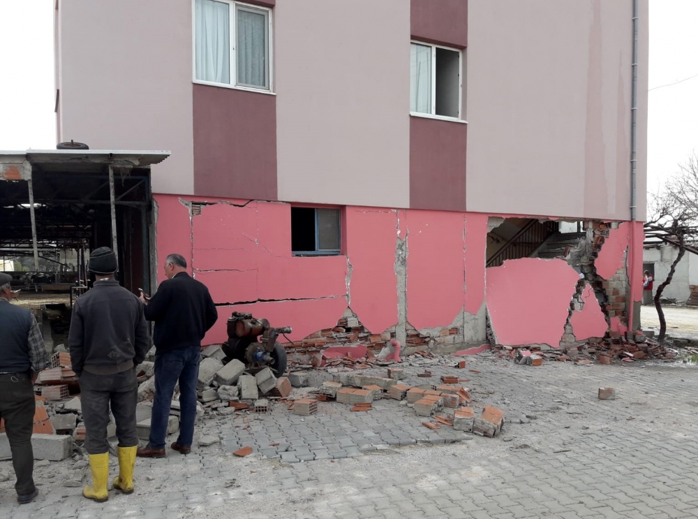 Denizli'de deprem galerisi resim 18