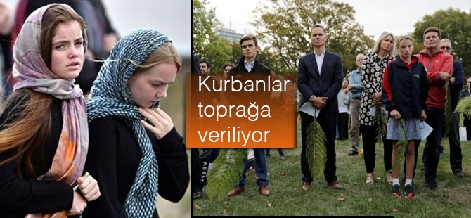 YENİ ZELANDALI KADINLAR BAŞÖRTÜSÜ TAKTILAR galerisi resim 26