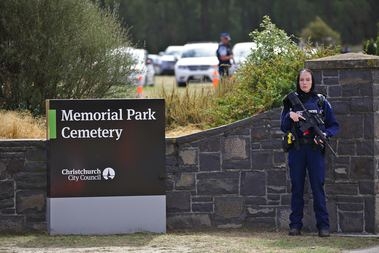 YENİ ZELANDALI KADINLAR BAŞÖRTÜSÜ TAKTILAR galerisi resim 9