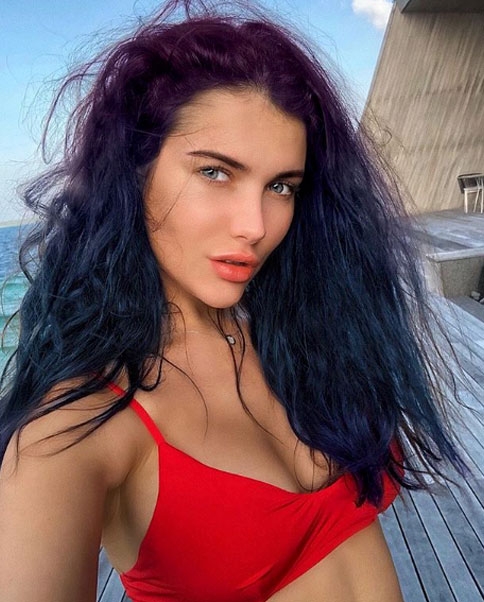 Güzellik kraliçesinin tacı geri alındı galerisi resim 10