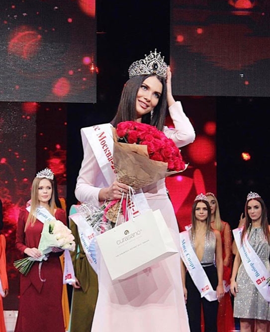 Güzellik kraliçesinin tacı geri alındı galerisi resim 17