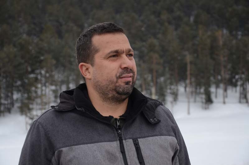 Kış uykusundan uyanan bozayılar çöplüğün yolunu tuttu galerisi resim 12