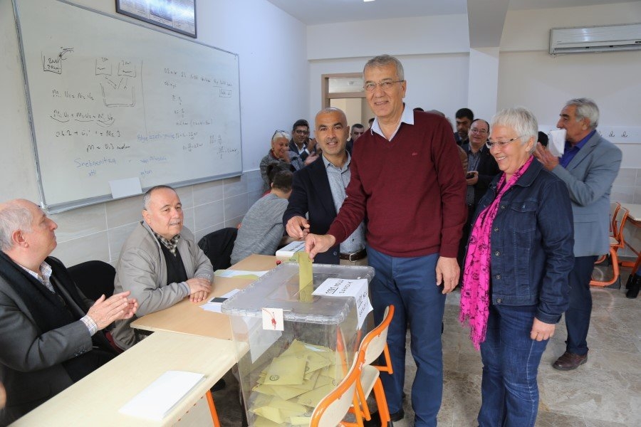 Türkiye sandık başında galerisi resim 14