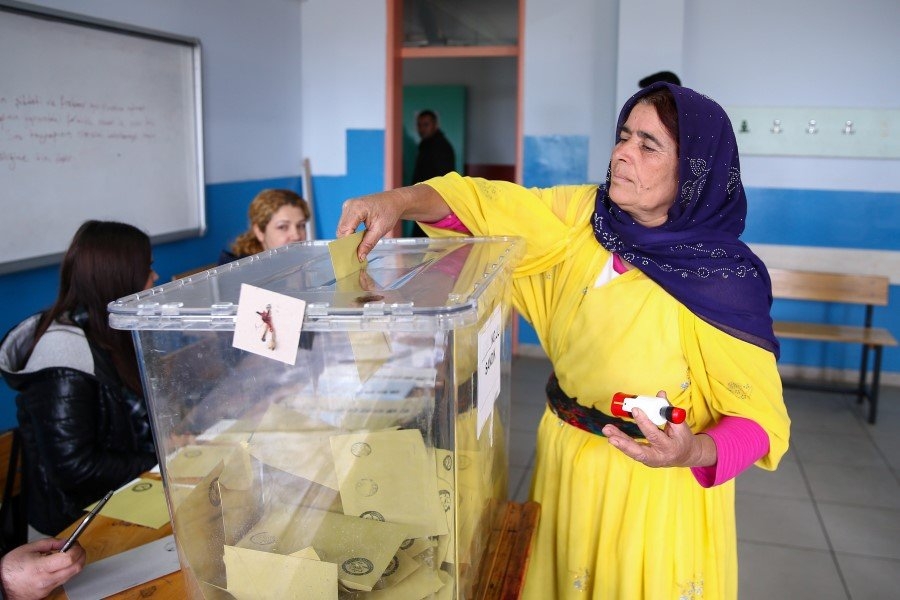 Türkiye sandık başında galerisi resim 22