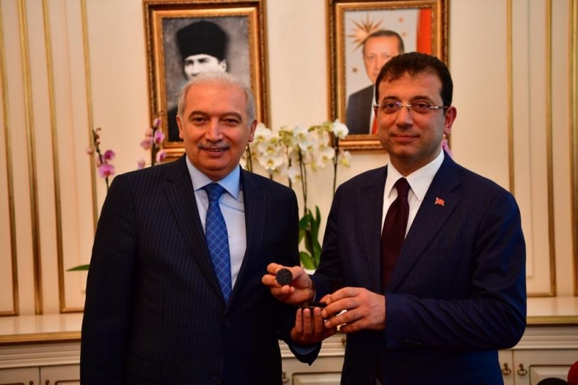 İstanbul Başkanı'nı böyle bağrına bastı galerisi resim 10