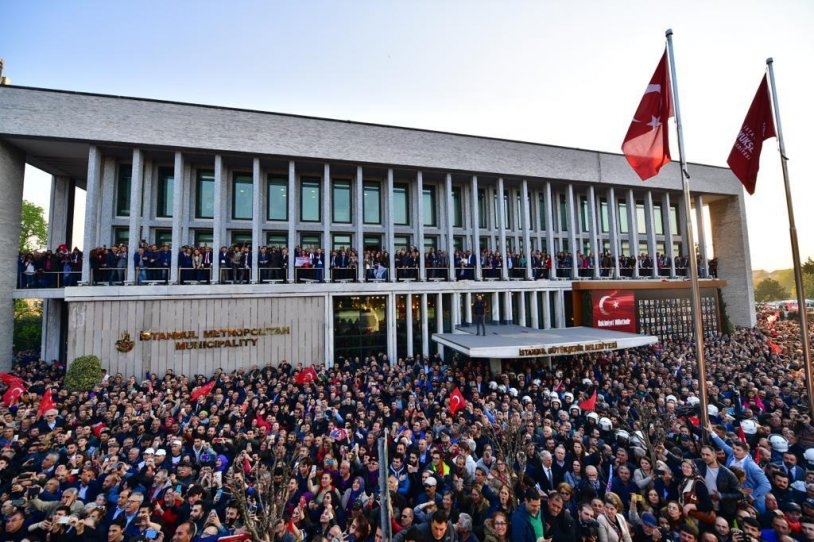İstanbul Başkanı'nı böyle bağrına bastı galerisi resim 28