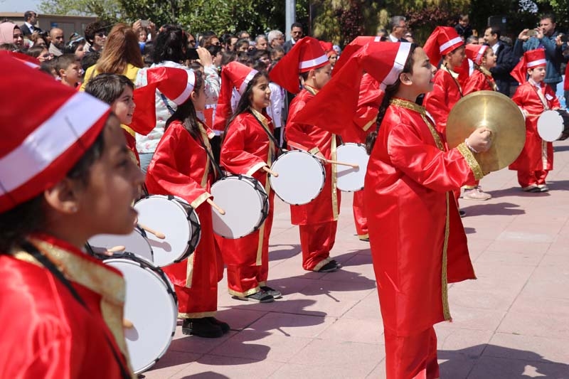23 Nisan Çocuk Bayramı'ndan renki kareler galerisi resim 106