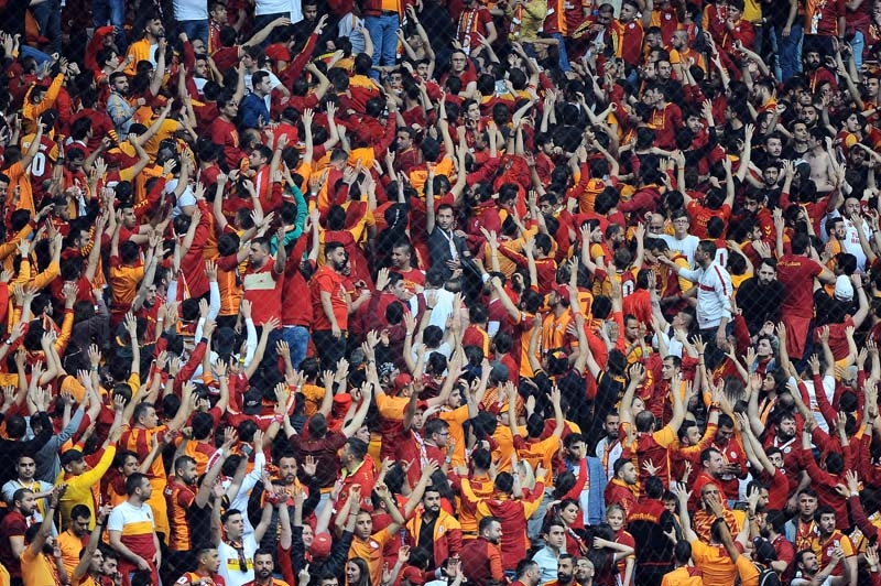 Galatasaray-Beşiktaş derbisinden ilginç kareler galerisi resim 11