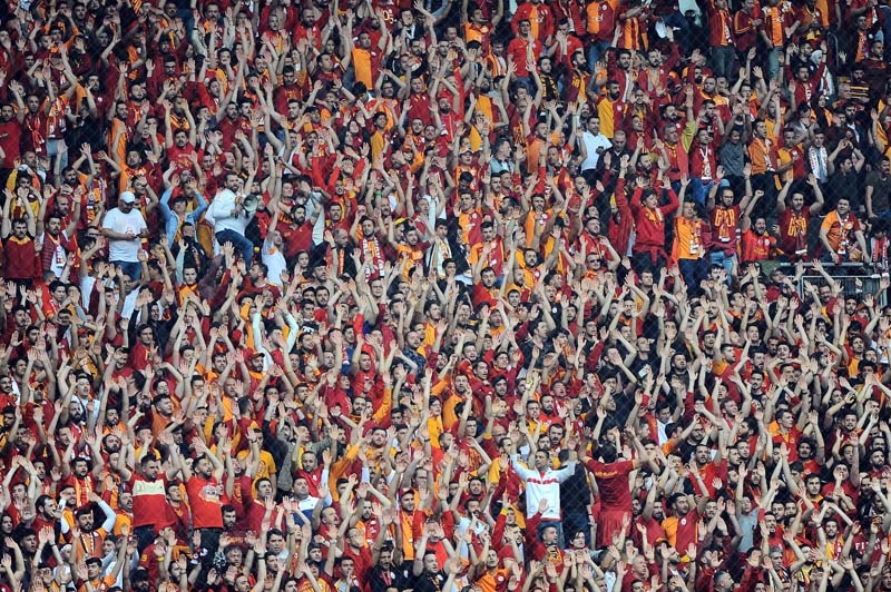 Galatasaray-Beşiktaş derbisinden ilginç kareler galerisi resim 13