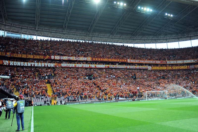 Galatasaray-Beşiktaş derbisinden ilginç kareler galerisi resim 23