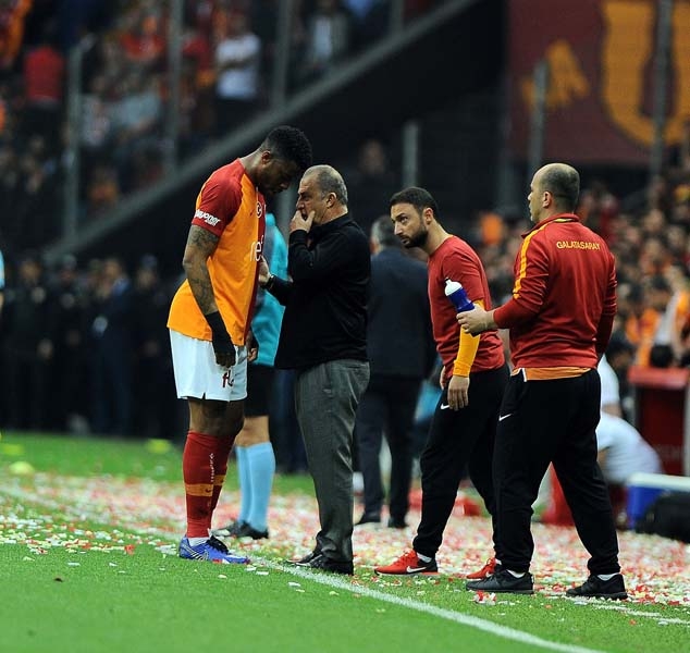 Galatasaray-Beşiktaş derbisinden ilginç kareler galerisi resim 36