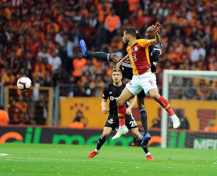 Galatasaray-Beşiktaş derbisinden ilginç kareler galerisi resim 38