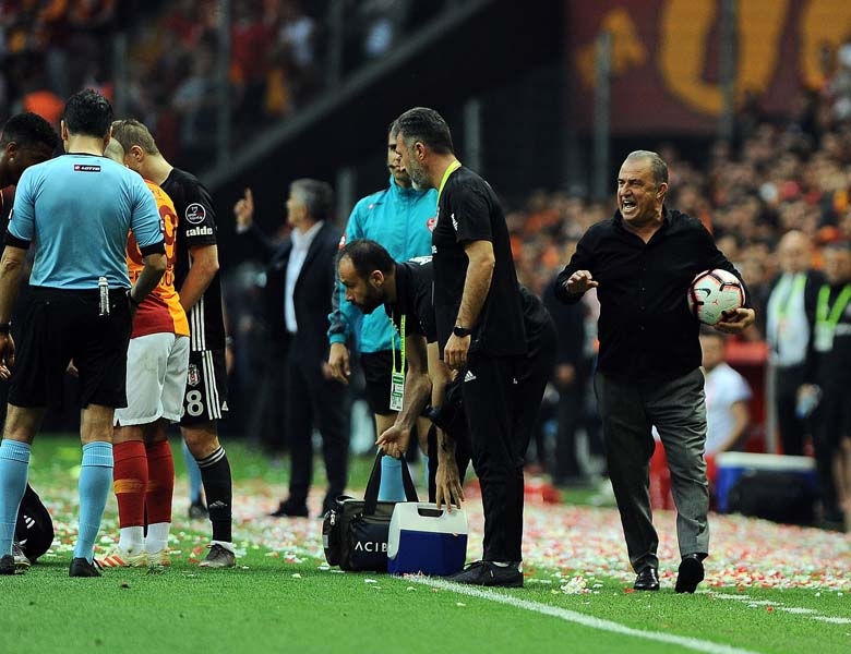 Galatasaray-Beşiktaş derbisinden ilginç kareler galerisi resim 41