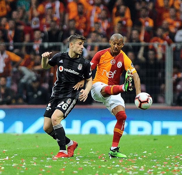 Galatasaray-Beşiktaş derbisinden ilginç kareler galerisi resim 44