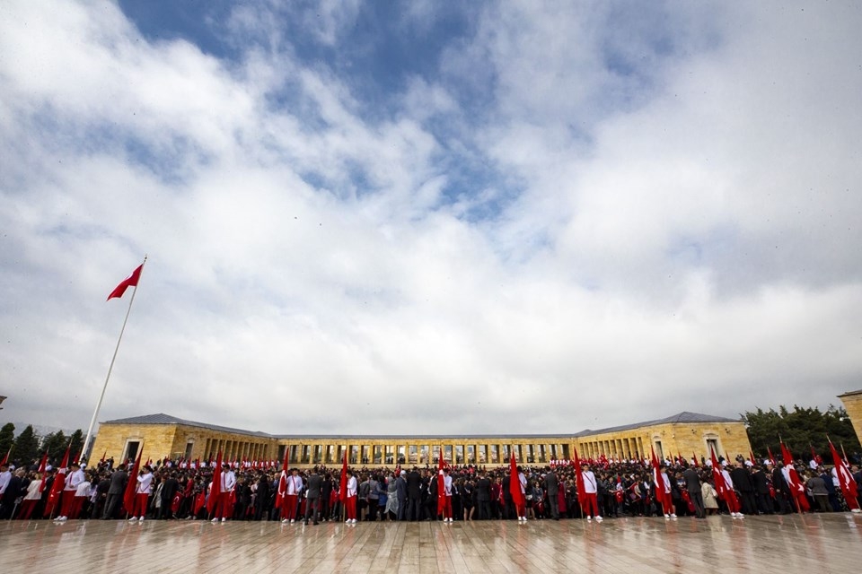 Gençler Anıtkabir'e akın etti galerisi resim 4