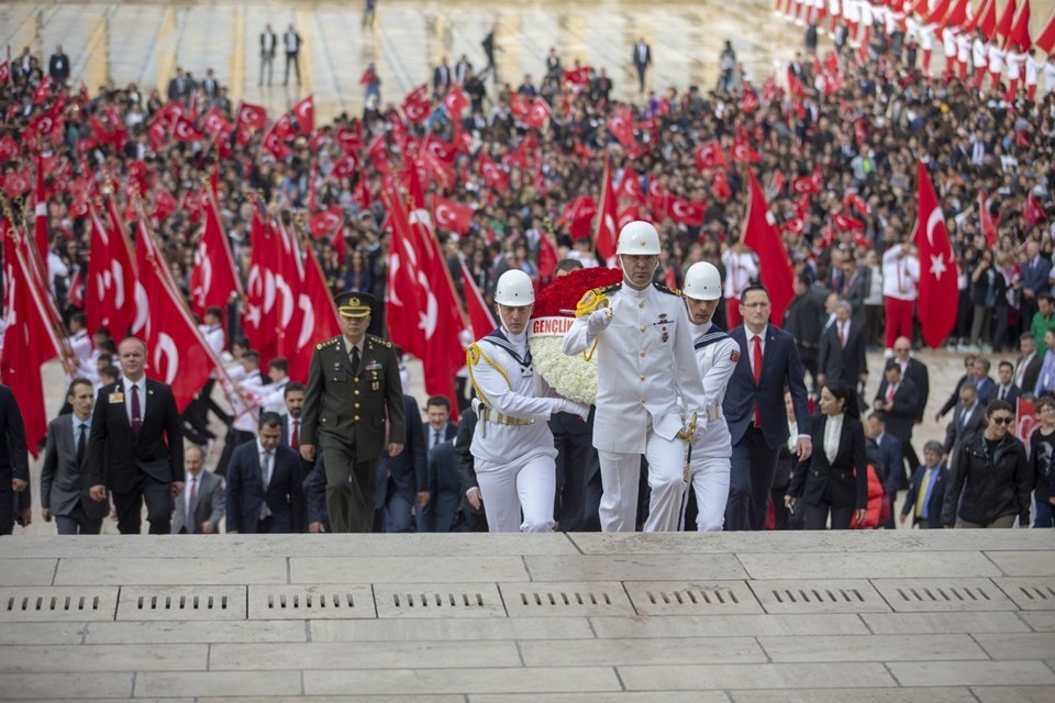 Gençler Anıtkabir'e akın etti galerisi resim 8
