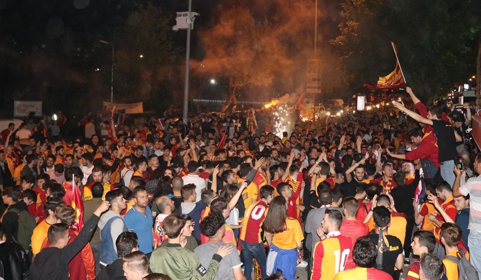 Galatasaray'ın 'Şampiyonluk' coşkusu galerisi resim 8